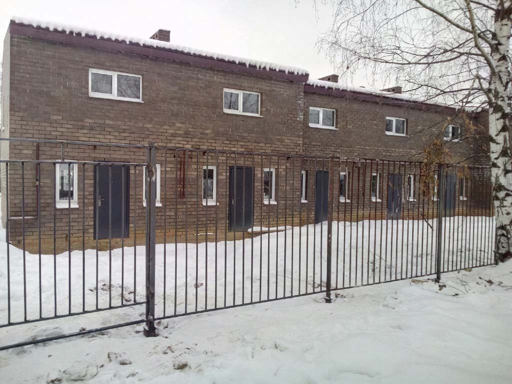 ограждение из профильной трубы от компании Забор Мастер